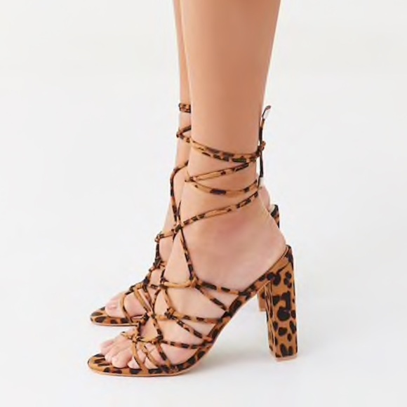 NEW Sexy Strappy Heels - Picture 3 of 5